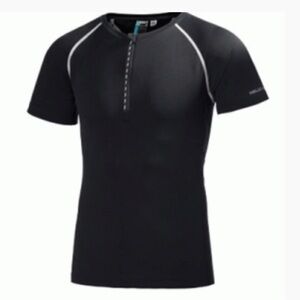 Helly Hansen Mens Black Athletic Short Sleeve Shirt.  1/4 Zip, Size Large.